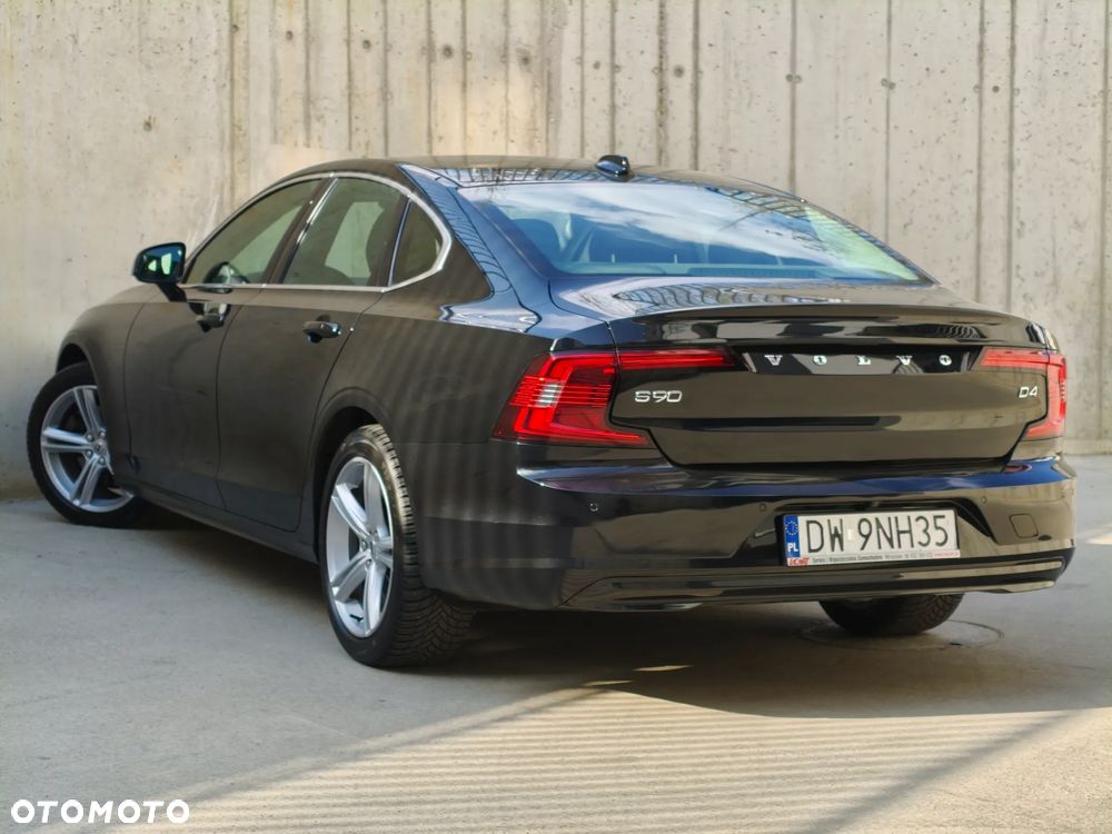 Volvo S90 D4 Momentum Pro - 20