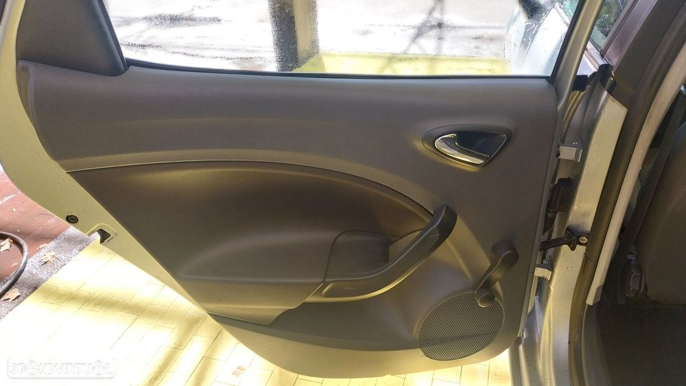 SEAT Ibiza 1.4 TDi Ecomotive DPF - 12