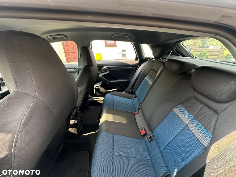 Audi A3 Sportback 35 TFSI cylinder on demand S tronic design - 10