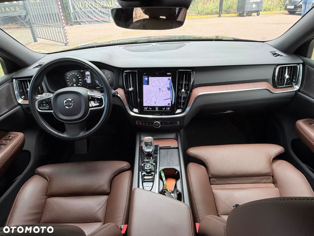 Volvo V60 B4 B DKG Plus Bright - 25