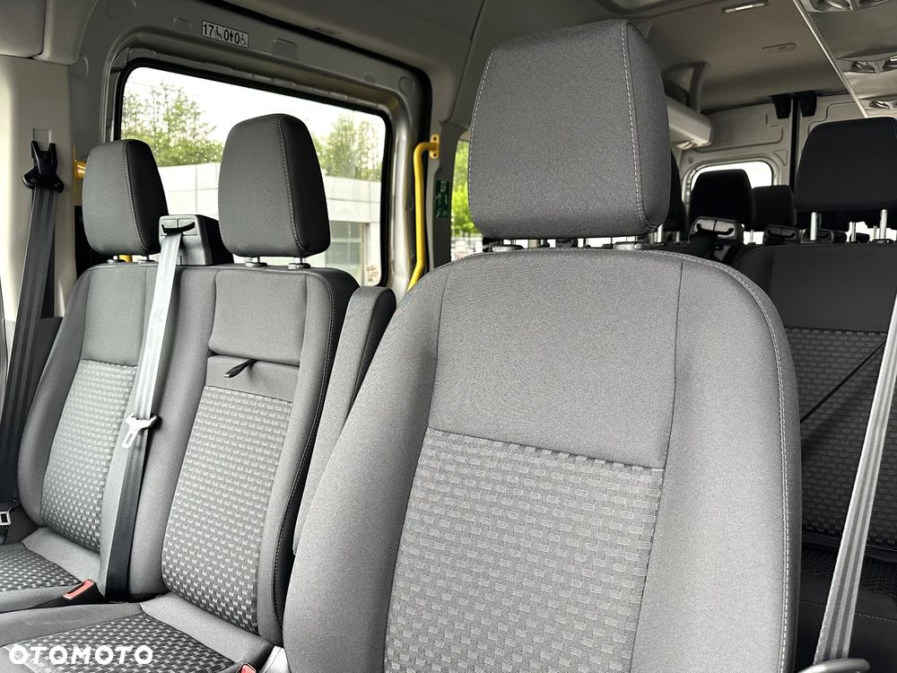 Ford Transit L2H3 Limited - 15