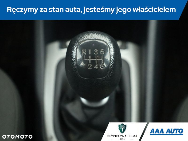 Kia Rio - 16