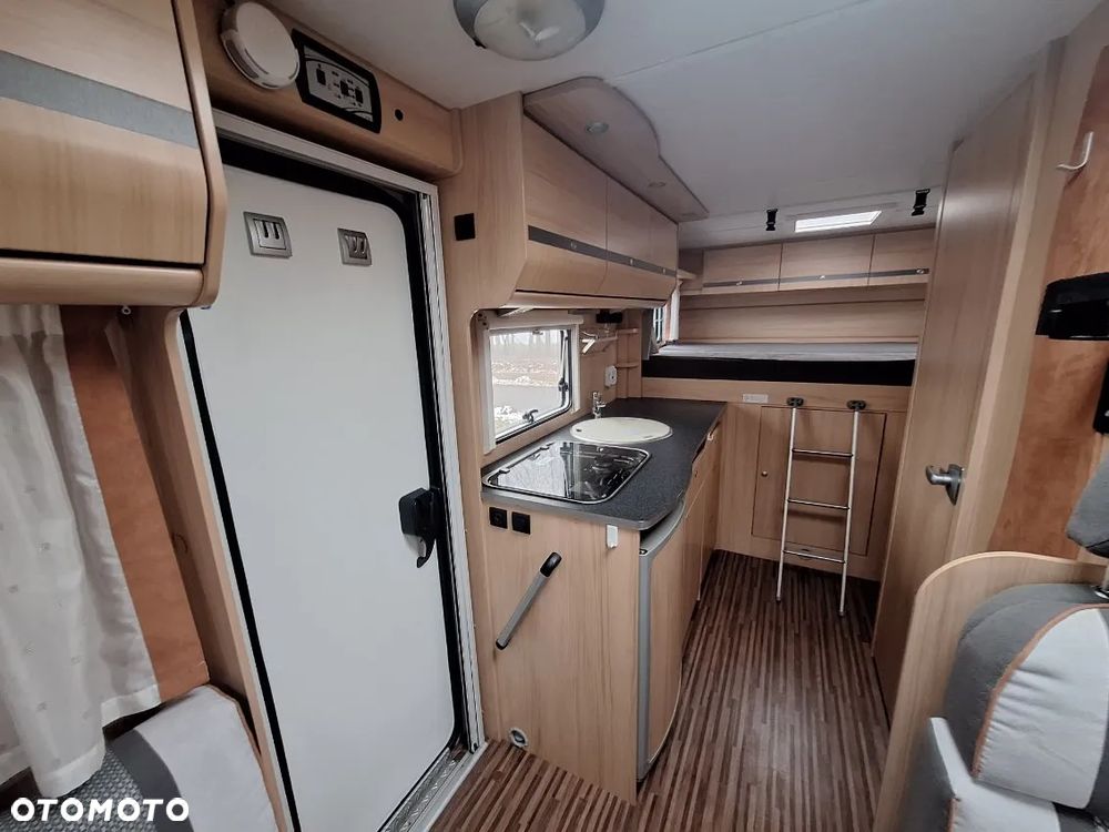 Carado T344 półintegra klimatyzacja - 17