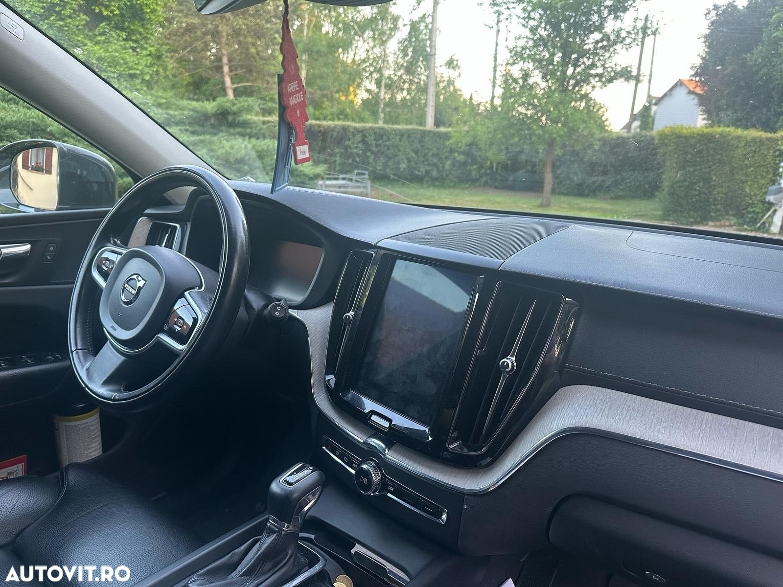 Volvo XC 60 D4 AWD Momentum - 8