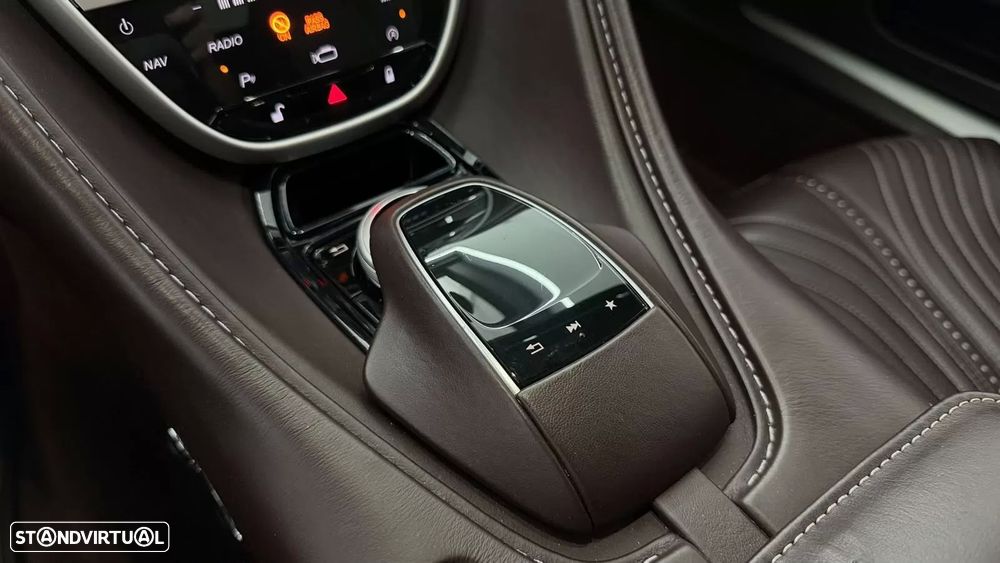 Aston Martin DB11 Coupé V8 Auto - 37