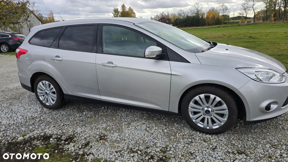 Ford Focus 1.6 TDCi ECOnetic 88g Start-Stopp-System Titanium - 6