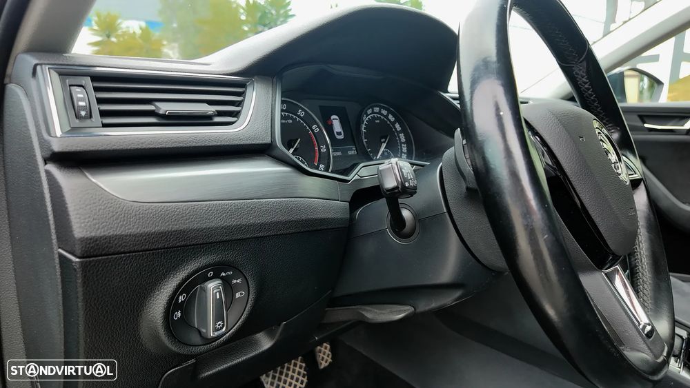 Skoda Superb Break 1.4 TSI Active DSG - 30