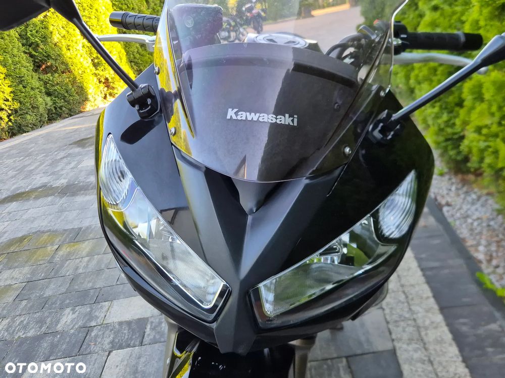 Kawasaki ER - 19