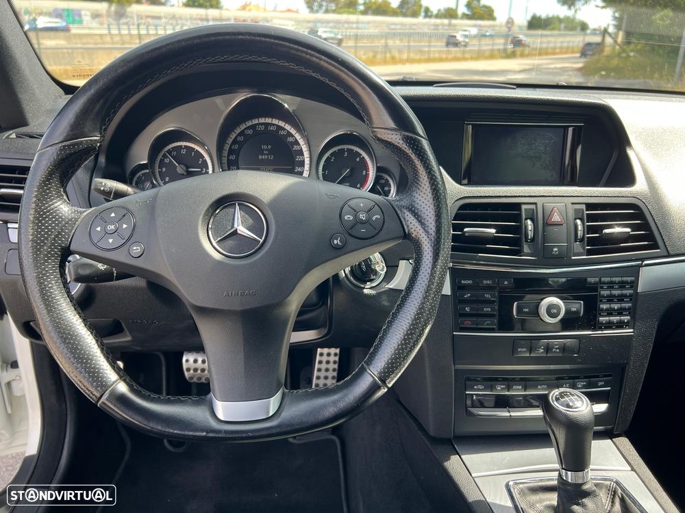 Mercedes-Benz E 250 CDi Avantgarde BlueEfficiency - 23