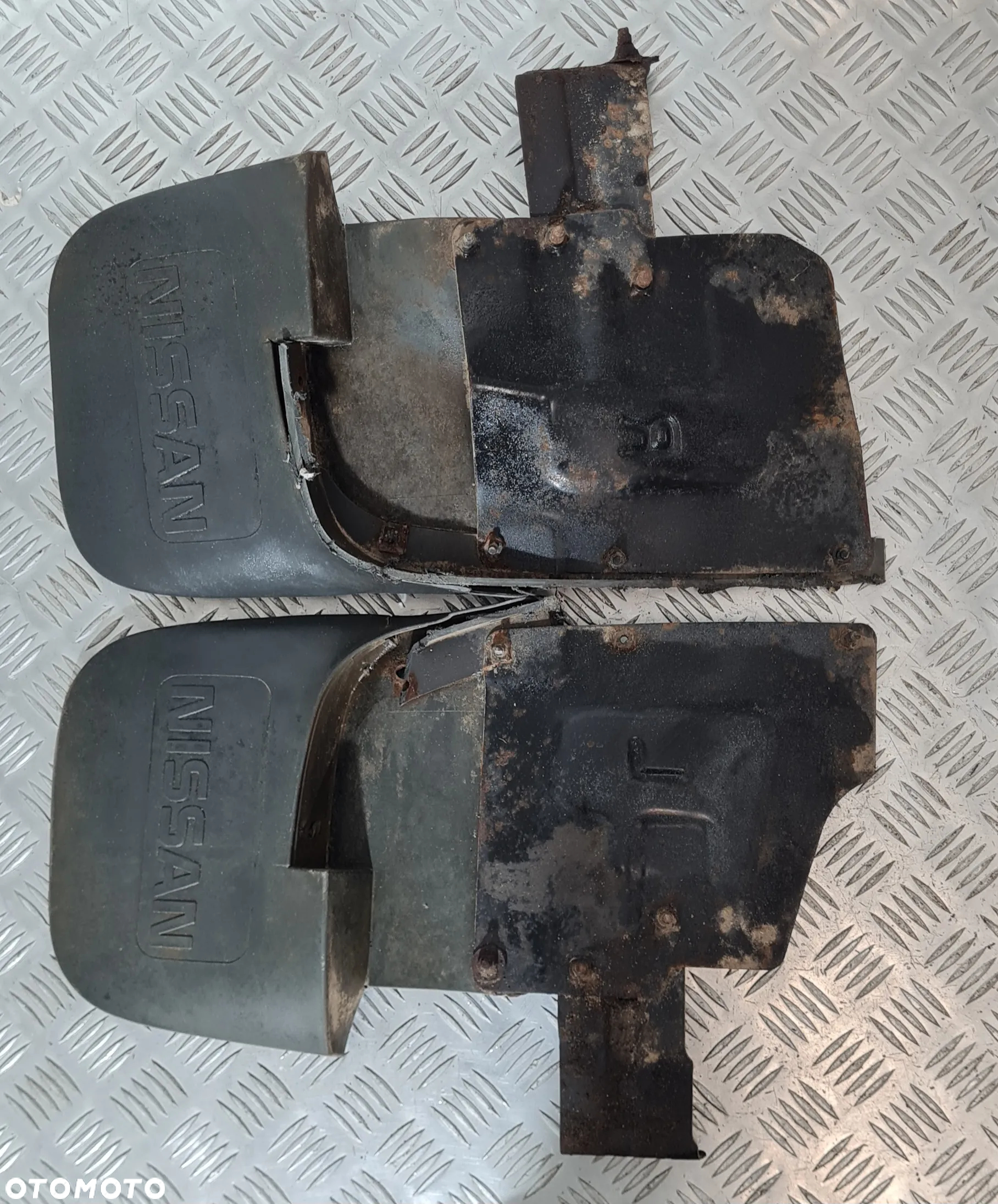 Nissan Terrano II Chlapacz Lewy Prawy Przód Tył - 8