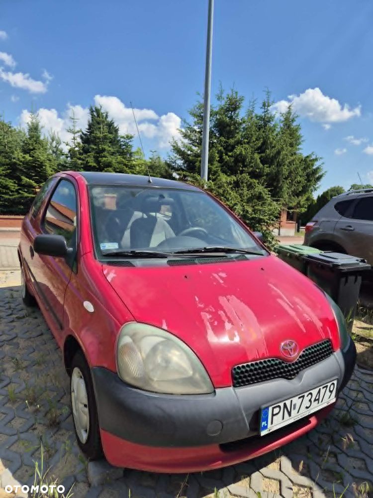 Toyota Yaris 1.0 Base - 2