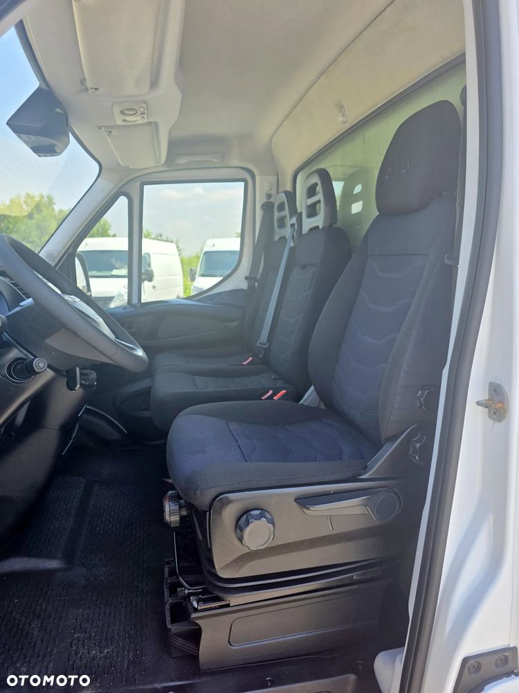 Iveco IVECO 35S18 3.0 HPI 180 KONNA KONTENER 4.2 M KLIMA HIMATIC 8 BIEGÓW WEBASTO DO 3.5 T - 11