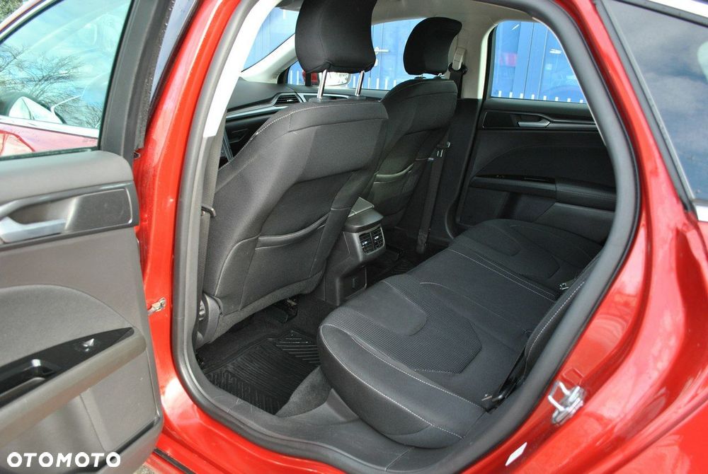 Ford Mondeo 2.0 EcoBlue Titanium - 12