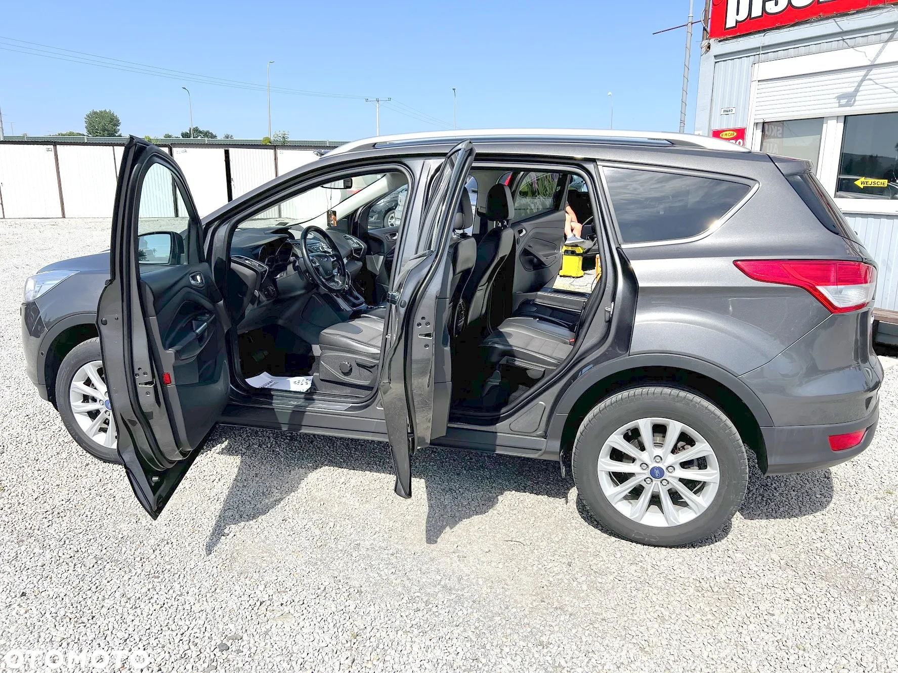 Ford Kuga 1.5 EcoBoost 4WD Titanium - 12