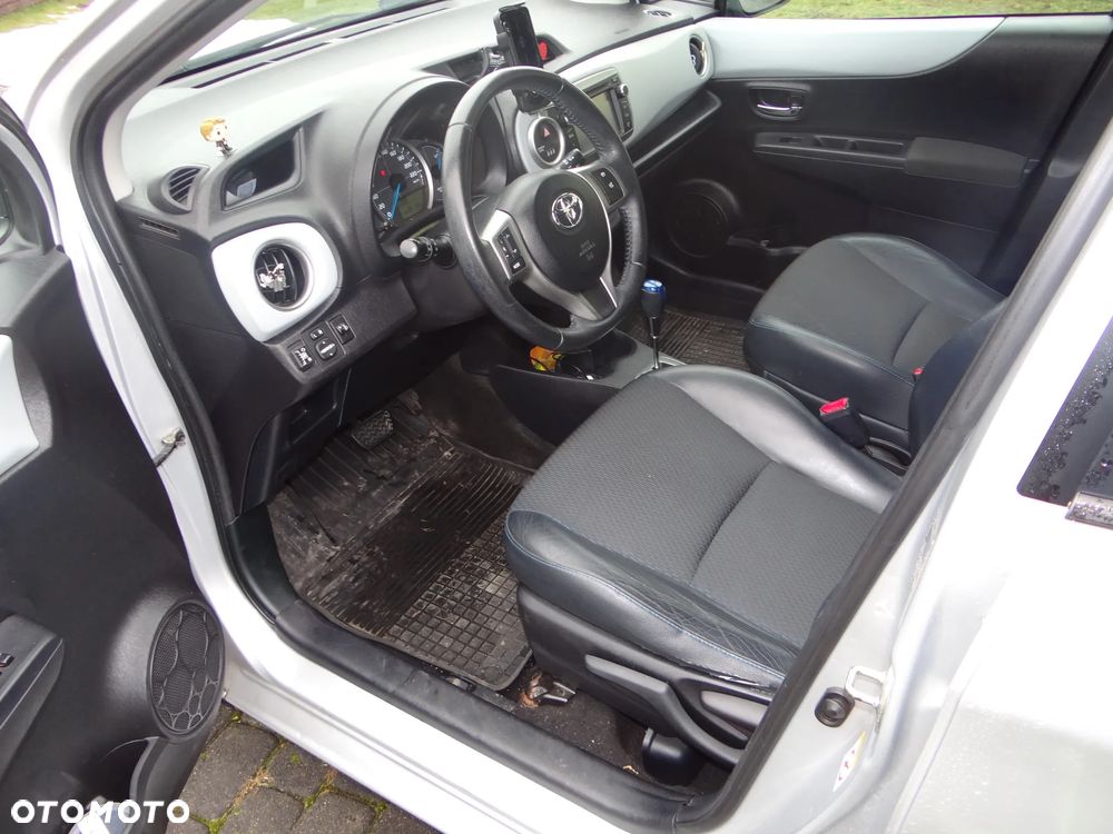 Toyota Yaris - 11