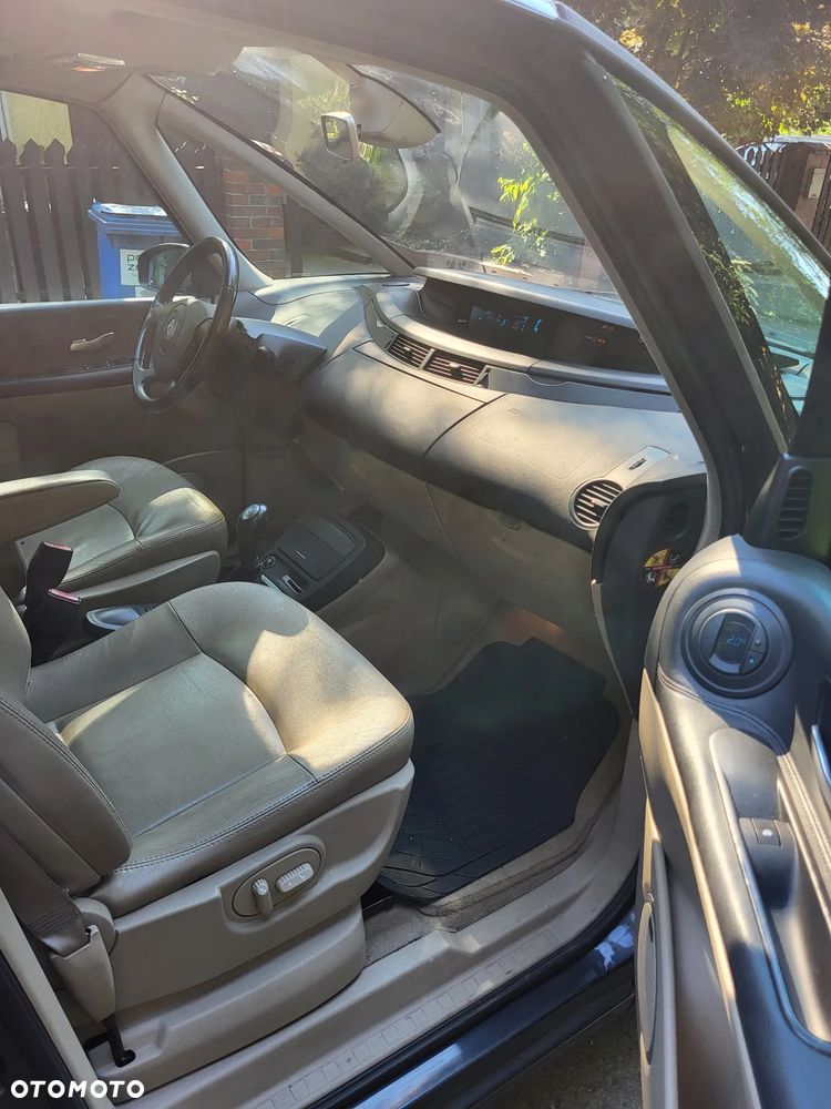 Renault Espace 2.0T Privilege - 22