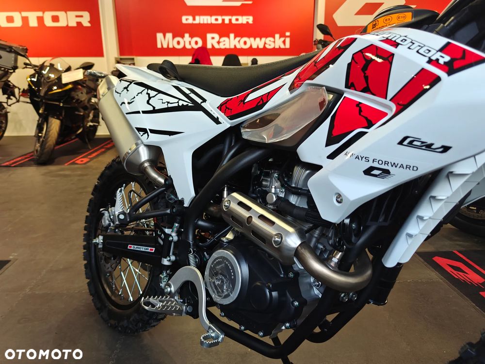 QJMOTOR COV 125X - 4
