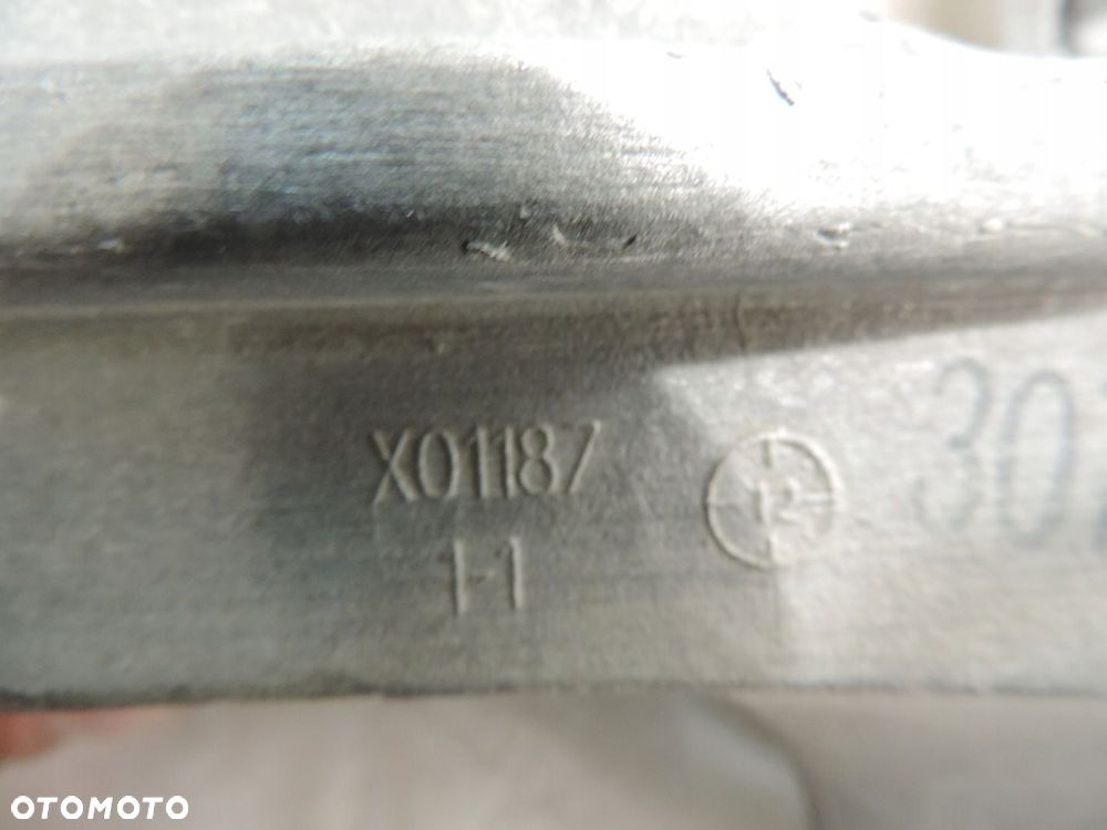 PODUSZKA SILNIKA CHEVROLET CAPTIVA 2,2 LIFT X01187 AUTOMAT - 4