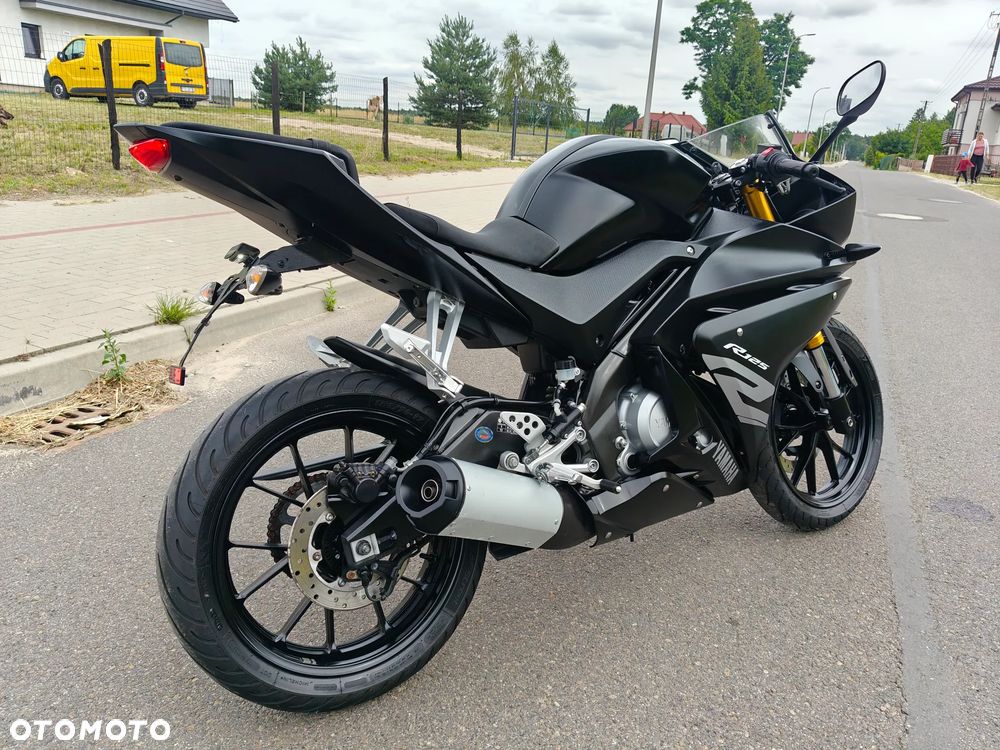 Yamaha YZF - 11