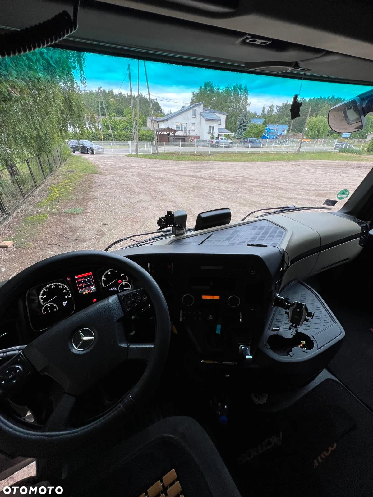 Mercedes-Benz Actros - 7