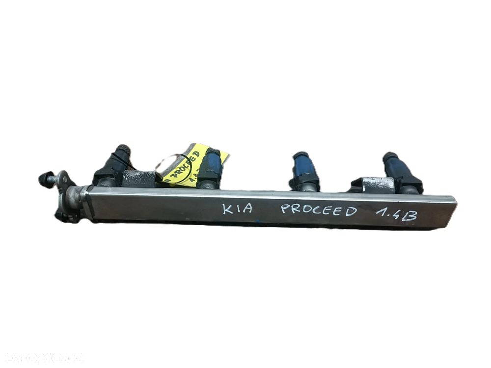 KIA PRO CEED I 07-12 1,4 B listwa wtryskowa * - 3