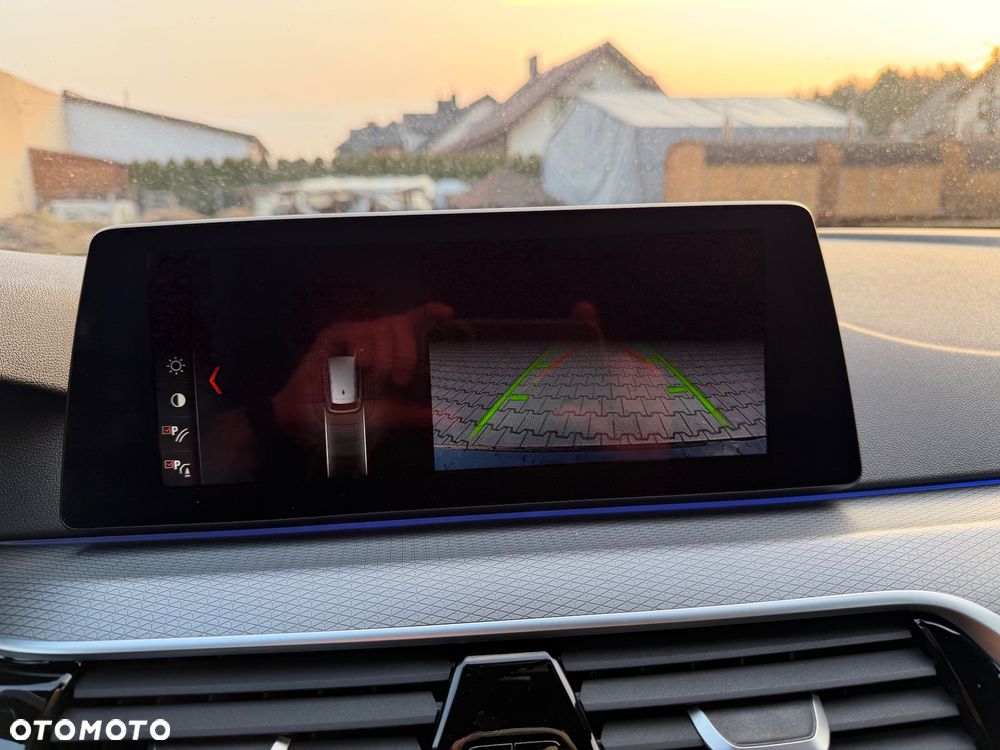 BMW Seria 5 520d M Sport Edition - 36