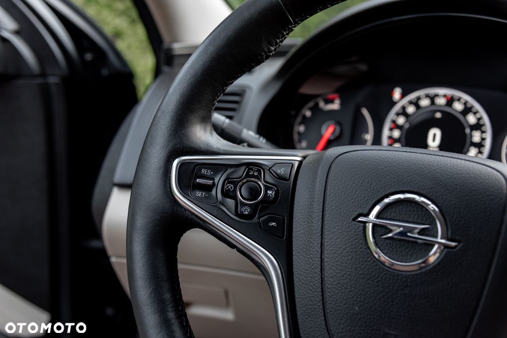 Opel Insignia CT 2.0 CDTI 4x4 - 30