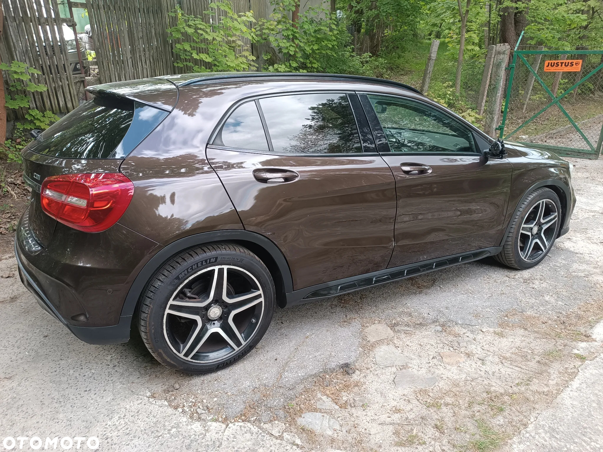 Mercedes-Benz GLA - 17