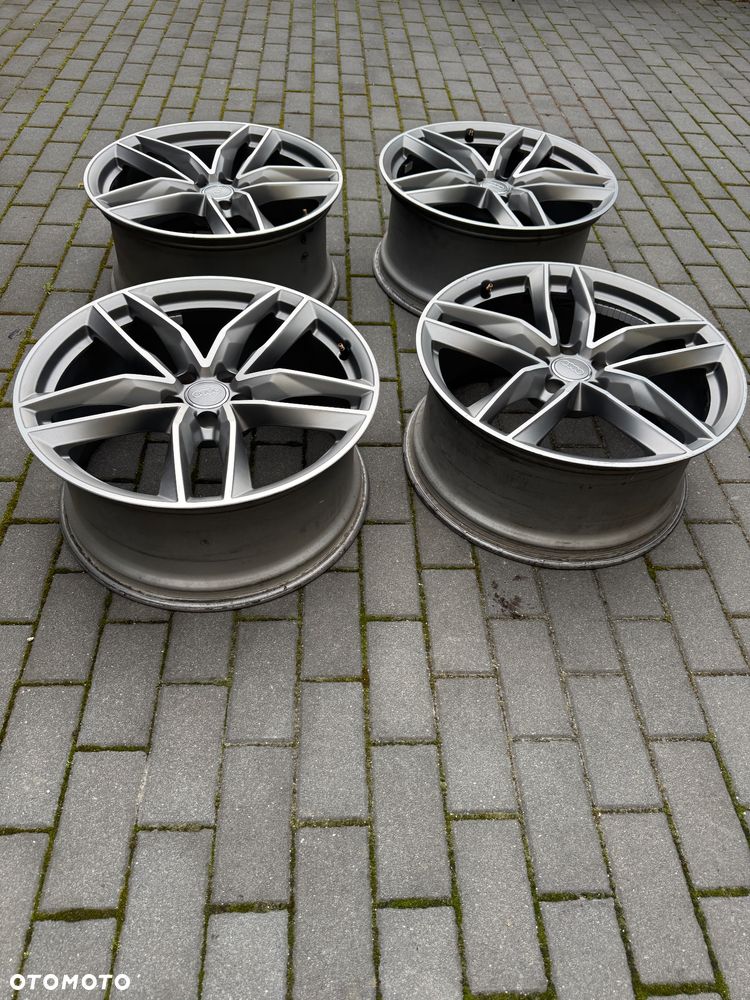Felgi 20” Audi A8 D4 – Oryginalne Audi oraz AEZ z oponami zimowymi - 3
