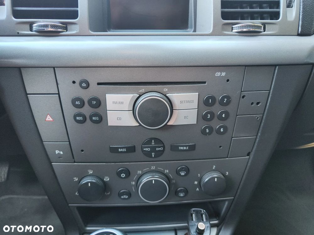 Opel Vectra 1.9 CDTI Cosmo - 11