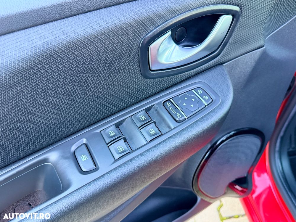 Renault Clio (Energy) dCi 90 Bose Edition - 26