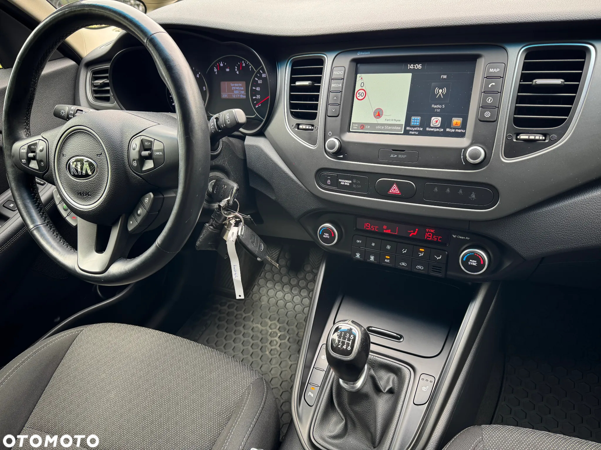 Kia Carens 1.7 CRDi 141 Dream-Team Edition - 26