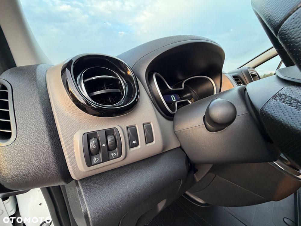 Renault Trafic - 22