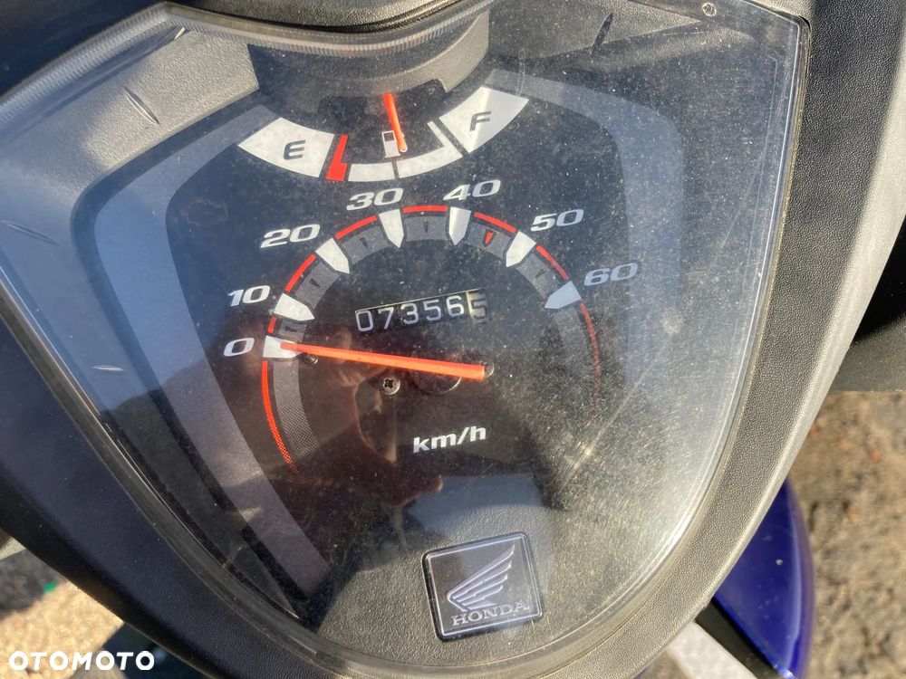 Honda Vision - 5