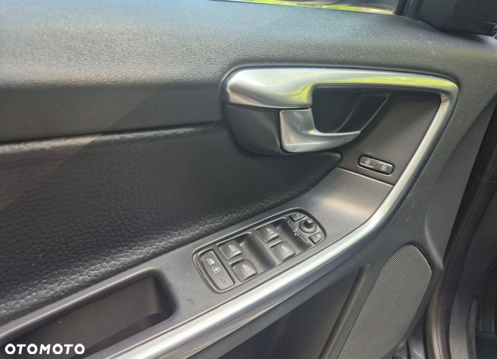 Volvo XC 60 D3 Summum - 10