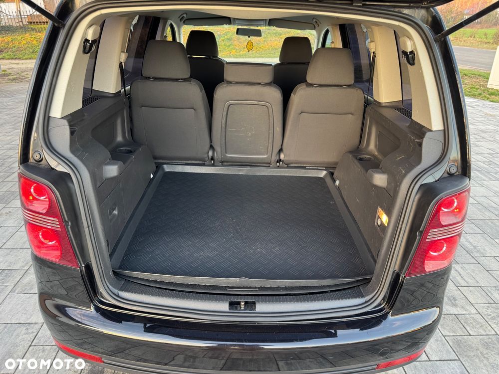 Volkswagen Touran 1.6 - 14