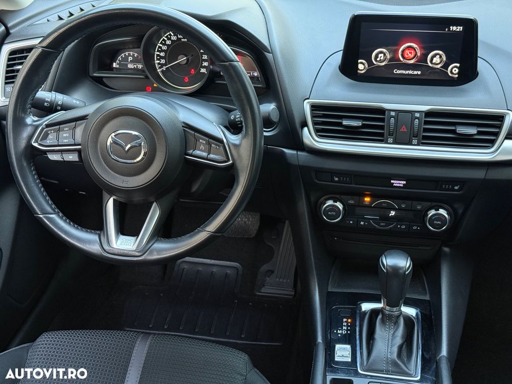 Mazda 3 - 18
