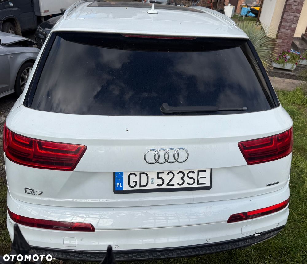 Audi Q7 3.0 TFSI Quattro Tiptr - 7
