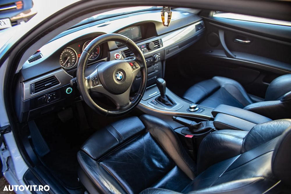 BMW Seria 3 325i Aut. M Sport Edition - 11