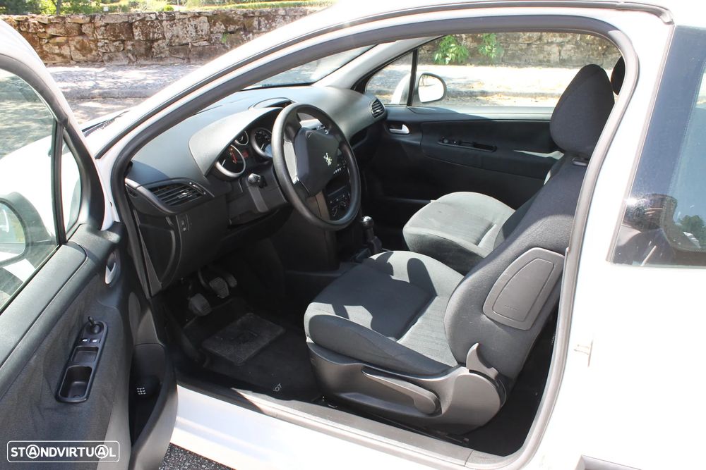 Peugeot 207 1.4HDI - 6