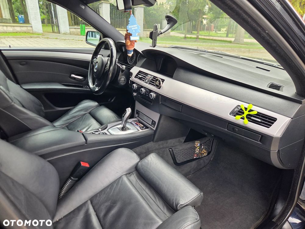 BMW Seria 5 530d - 23