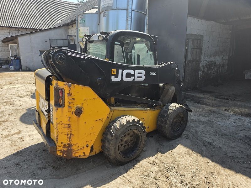JCB ROBOT 260 /bobcat - 11