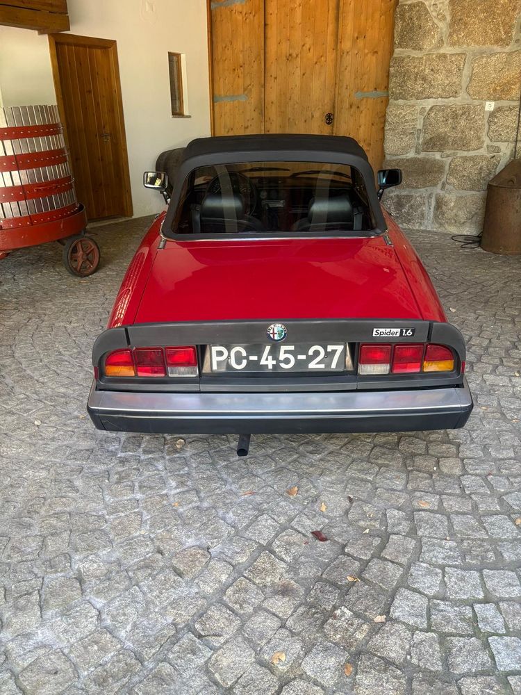 Alfa Romeo Spider 1.6
