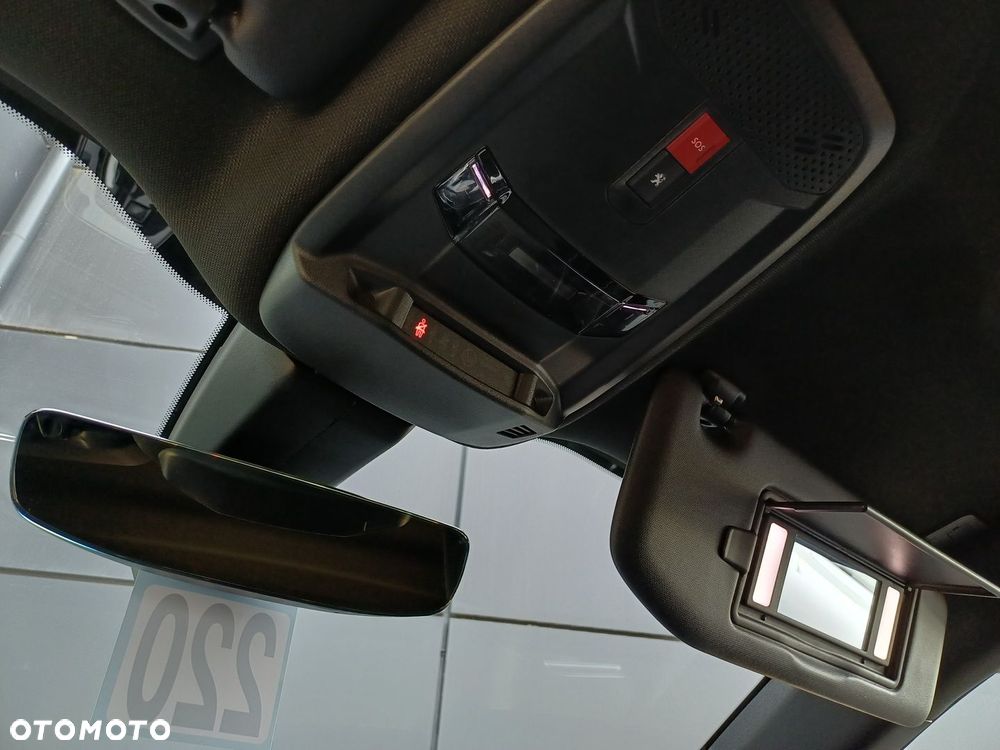 Peugeot 2008 - 25