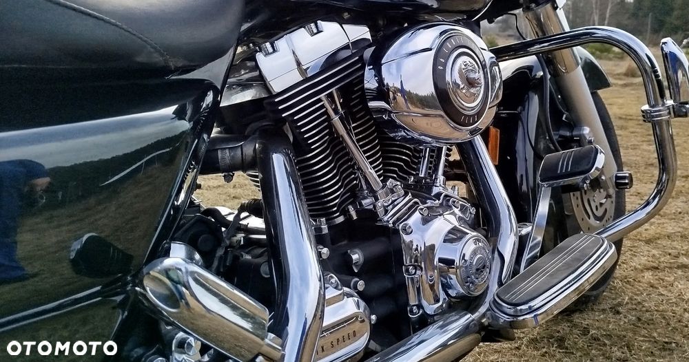 Harley-Davidson Touring Street Glide - 5