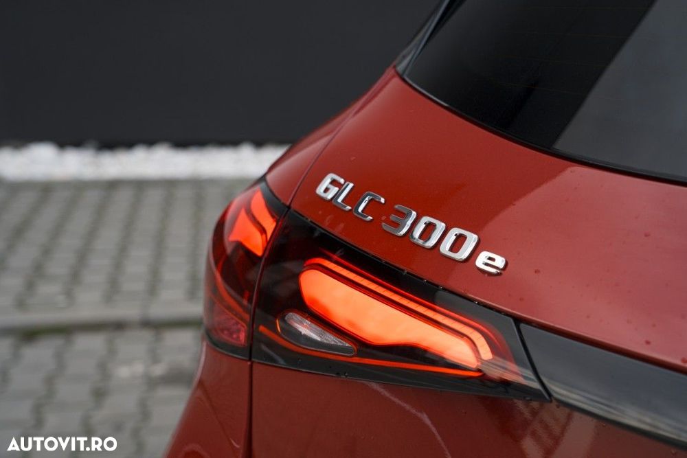 Mercedes-Benz GLC - 11