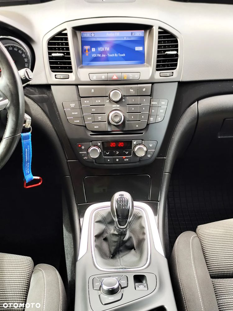Opel Insignia - 19