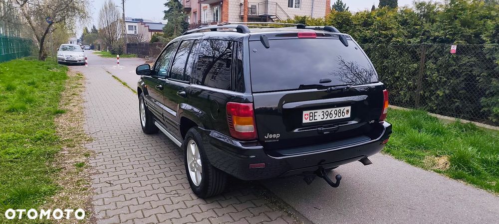 Jeep Grand Cherokee - 23