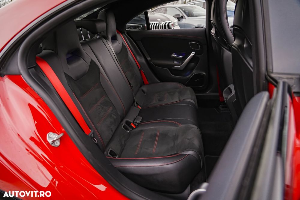 Mercedes-Benz CLA AMG 35 4Matic AMG Speedshift 7G-DCT - 18