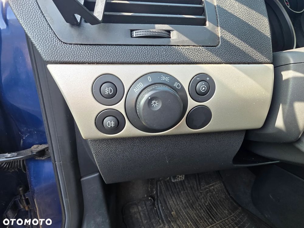 Opel Astra - 17